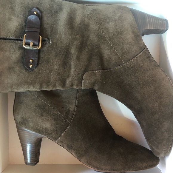 Hugo Boss Boots - Picture 3 of 11